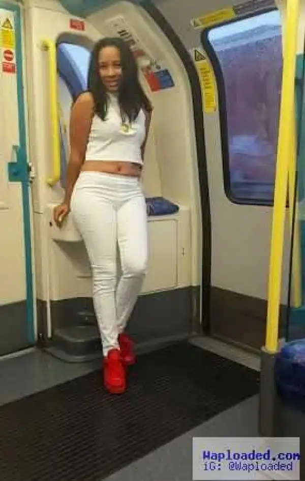 Photos: Actress Ibinabo Fiberisima Shows Off Belly Button In Sexy White Outfit